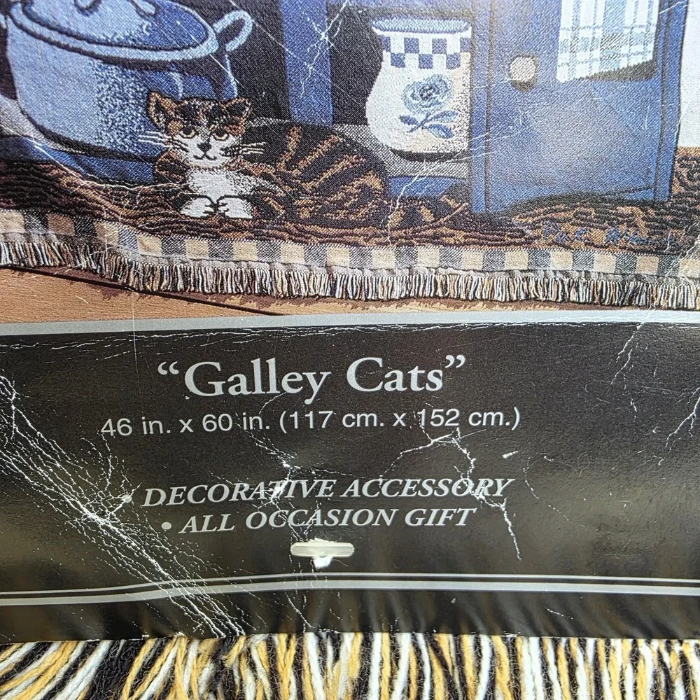 New Vintage Galley Cats Triple Layer Jacquard Throw  46
